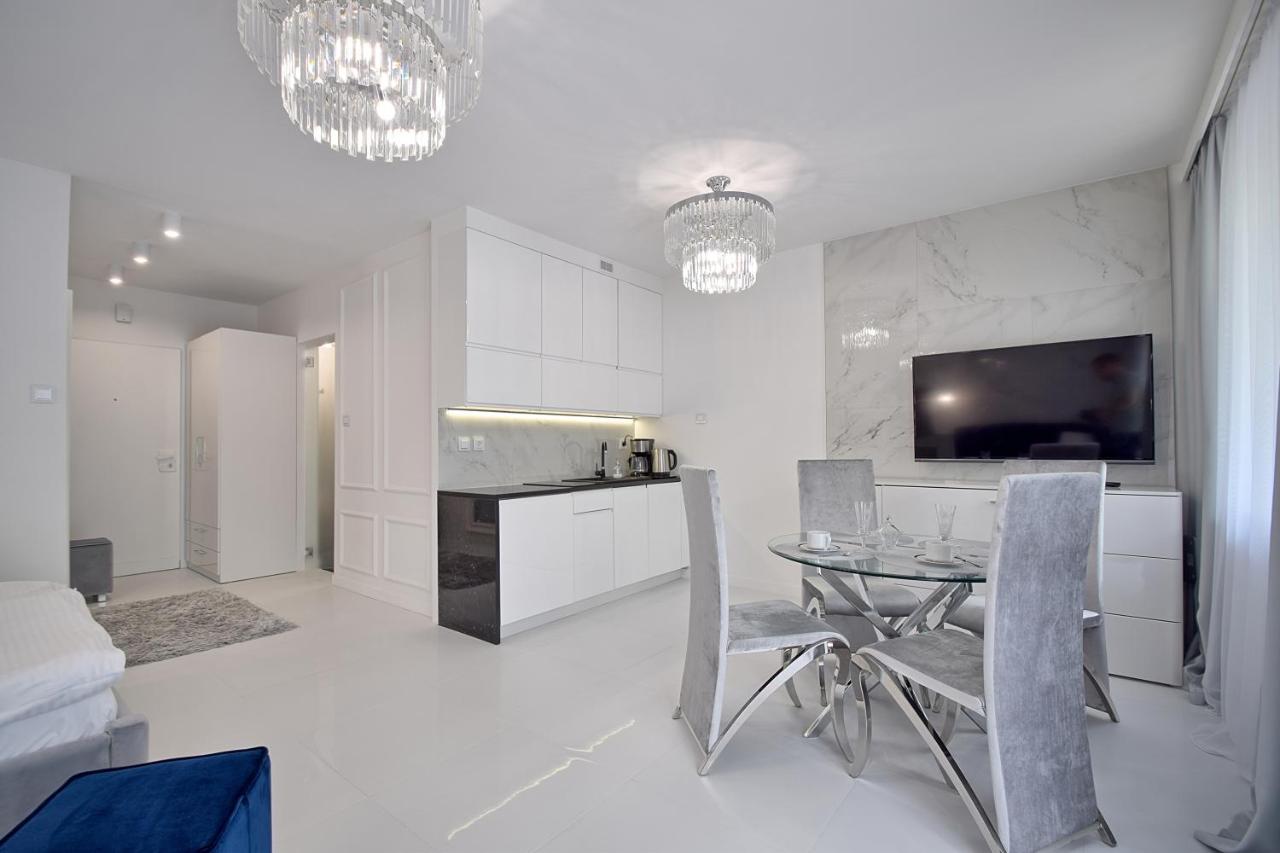Crystal Apartament 80M Od Plazy, Przy Latarni Morskiej Kołobrzeg Buitenkant foto